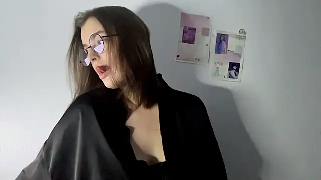 HoneyMist online show from September 2025 03:13:01 PM