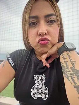 Tamara valentine online show from November 2025 06:10:02 PM