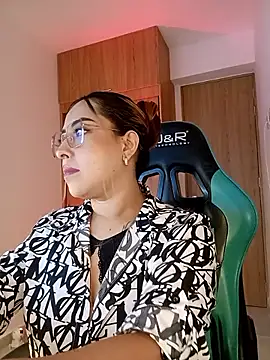 Tamara valentine online show from April 2026 08:37:02 AM