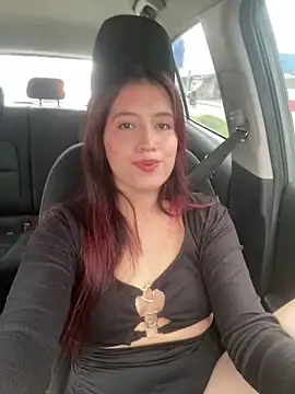 BrunnetAri  online show from April 2026 07:55:01 PM