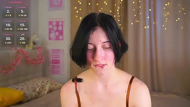 JuanaFriesz online show from March 2026 09:26:02 AM