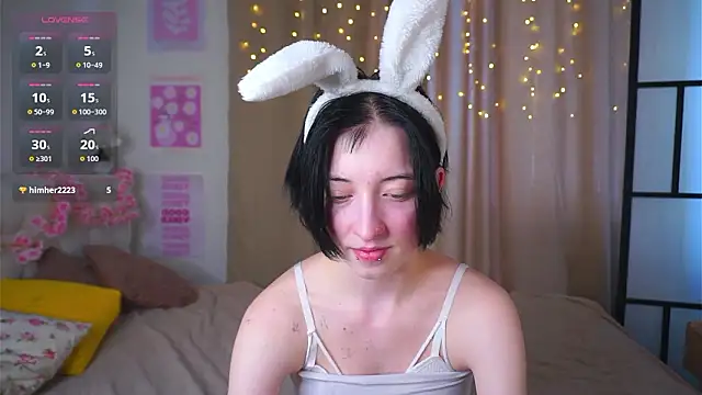 JuanaFriesz online show from March 2026 09:15:01 AM