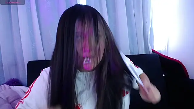 Annie A  online show from October 2025 09:55:01 PM