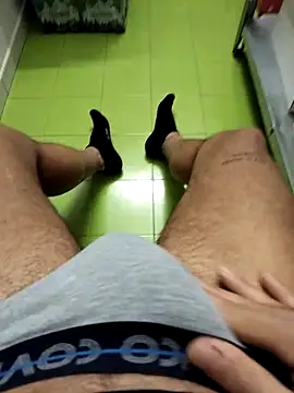 AXEL 84 online show from November 2025 01:58:01 PM