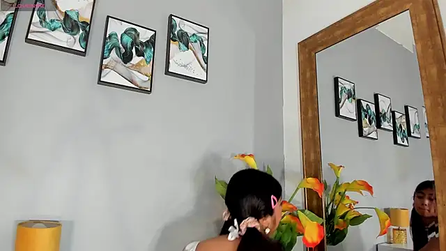 KimTayloor1 online show from October 2025 07:55:01 PM