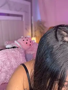 Emiily Moore1 online show from October 2025 11:47:01 PM