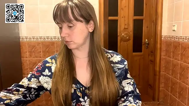 MaroonMoon  online show from September 2025 07:14:02 PM