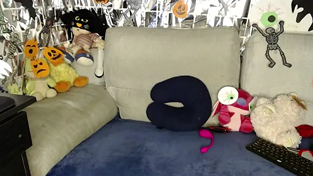 Snapshot of Raycatt1 chatting on October 2025 09:20:01 AM Raycatt1 online show from October 2025 09:20:01 AM