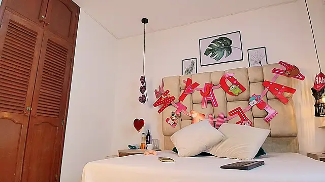 elizawiliamst online show from September 2025 12:40:02 PM