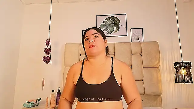 elizawiliamst online show from September 2025 12:19:01 PM