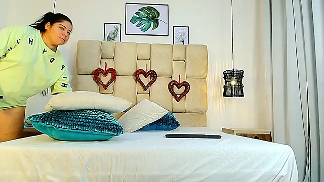 elizawiliamst online show from September 2025 12:54:02 PM