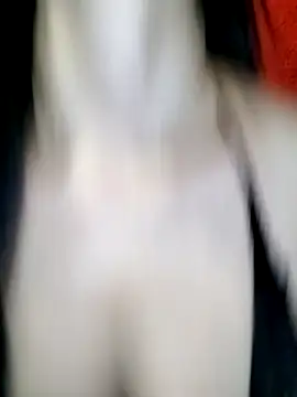 Vyxen   online show from November 2025 06:07:01 PM