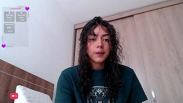 WendySuns  online show from October 2025 05:56:01 PM