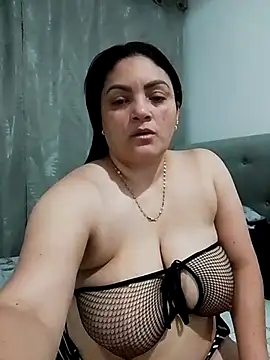 tiffany Johnson1 online show from September 2025 01:22:01 AM