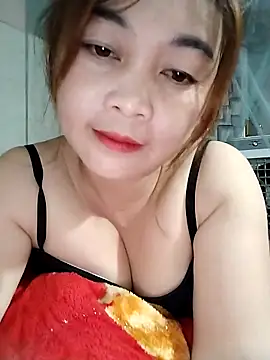 Lyly nuce online show from September 2025 03:15:01 PM