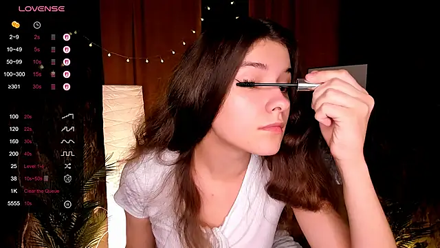 amy cute cat online show from October 2025 08:58:02 AM