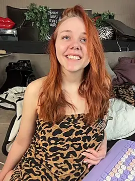 PollyVinice online show from December 2025 04:37:02 PM