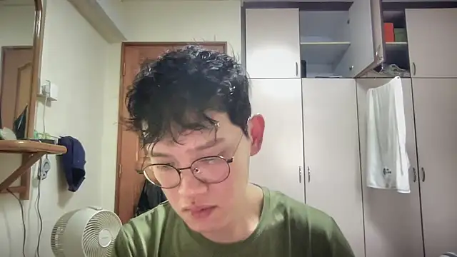 Passionatetwink2 online show from September 2025 04:34:02 AM