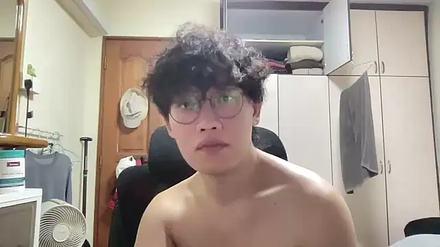 Snapshot of Passionatetwink2 chatting on March 2026 02:10:01 PM Passionatetwink2 online show from March 2026 02:10:01 PM