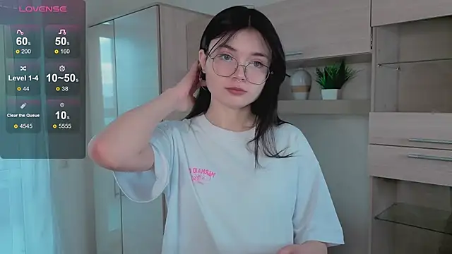 Susan Gardner online show from November 2025 06:12:01 AM