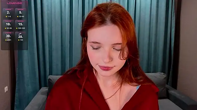 AnnieKim  online show from December 2025 02:12:02 PM