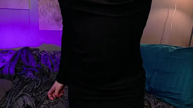 Snapshot of KikiMoor chatting on October 2025 08:56:01 AM KikiMoor online show from October 2025 08:56:01 AM