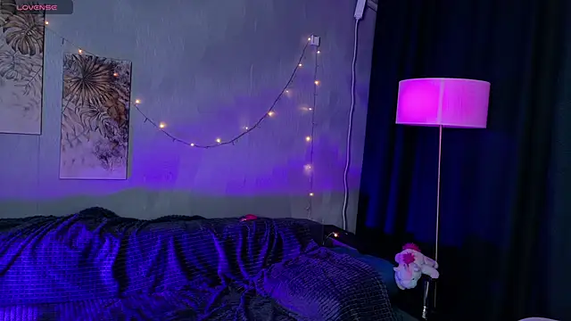 Snapshot of KikiMoor chatting on November 2025 10:51:02 AM KikiMoor online show from November 2025 10:51:02 AM