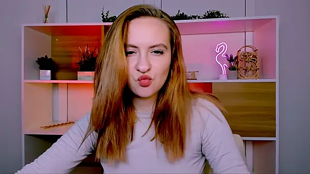 mila glow1 online show from November 2025 07:25:01 PM