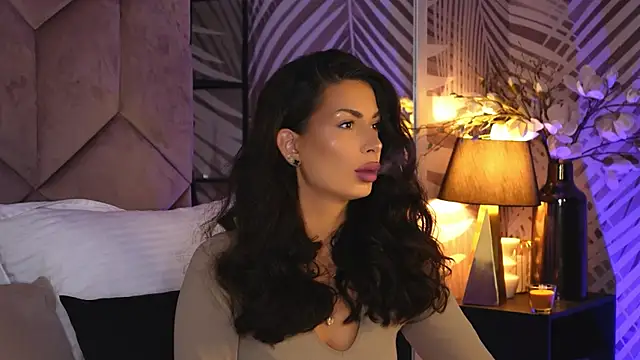 EvaRhea online show from November 2025 04:01:01 AM