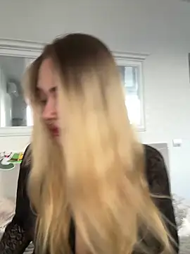 LunaMillie online show from September 2025 12:21:02 PM