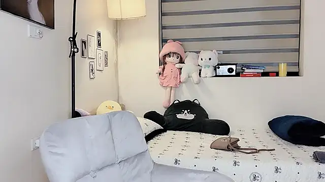 Snapshot of MaiLiiil chatting on January 2026 01:38:01 PM MaiLiiil online show from January 2026 01:38:01 PM