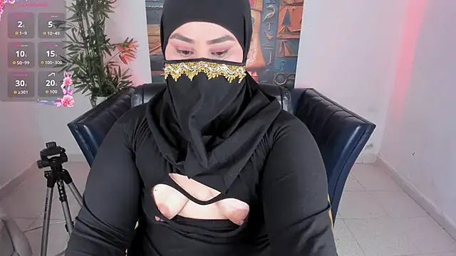 samanee konn online show from December 2025 07:11:01 PM