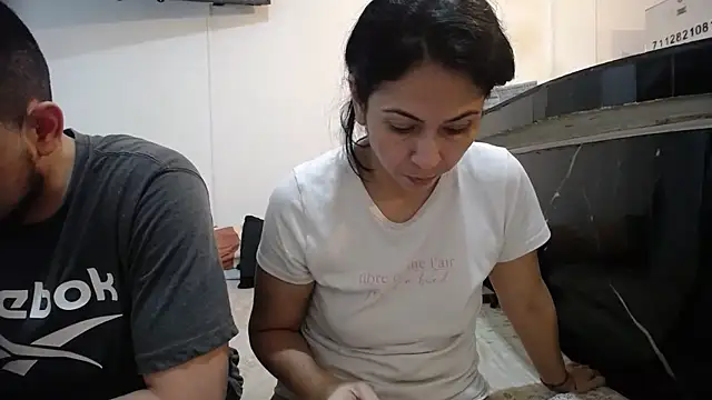 yohacriss online show from October 2025 09:46:01 PM