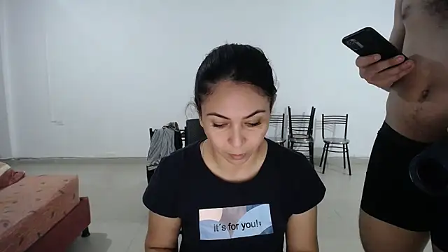 yohacriss online show from October 2025 05:31:01 AM