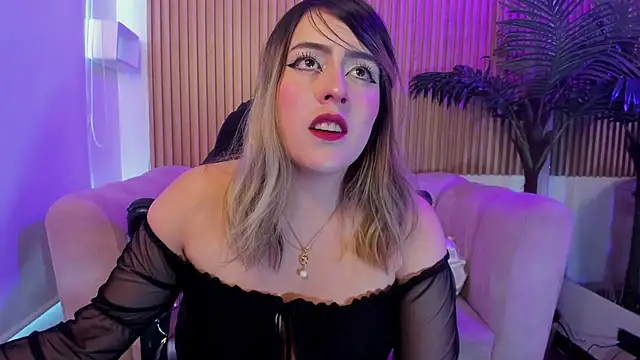 Jenny Wolridge  online show from October 2025 05:21:02 PM