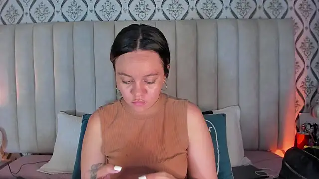 Sky Junne online show from March 2026 05:57:02 PM