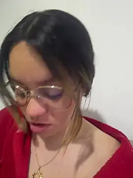 Sky Junne online show from April 2026 05:22:01 AM