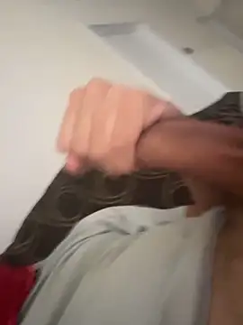 lionr0660 online show from September 2025 09:05:01 PM