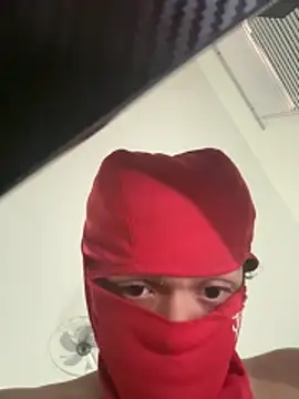 lionr0660 online show from October 2025 07:30:02 PM