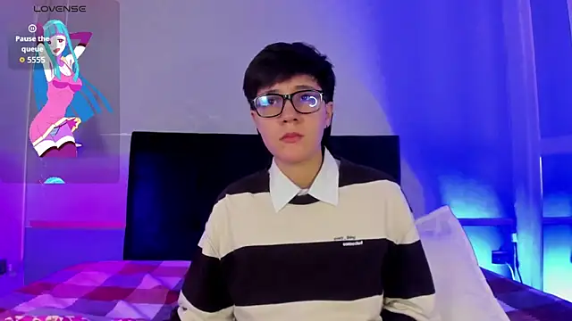 Tsuki Maru online show from December 2025 03:46:02 AM