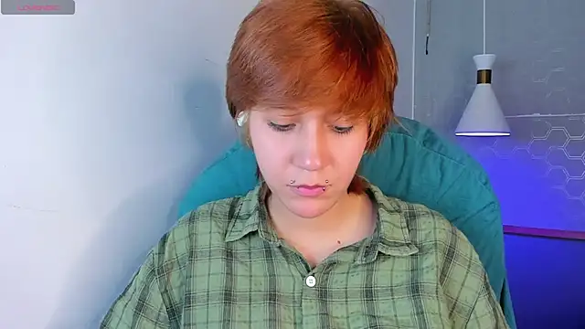 Snapshot of Tsuki_Maru chatting on May 2026 11:00:01 PM Tsuki Maru online show from May 2026 11:00:01 PM