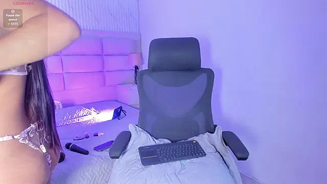 BritanyBrown  online show from April 2026 05:10:01 AM