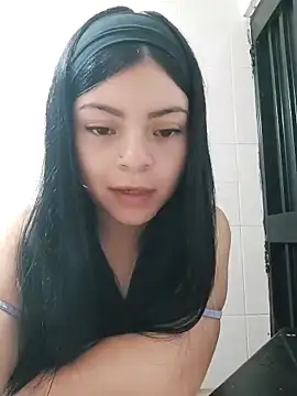 LunaJacobs online show from November 2025 11:38:01 PM