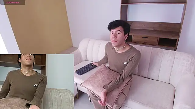 E R O S  online show from September 2025 09:27:02 PM