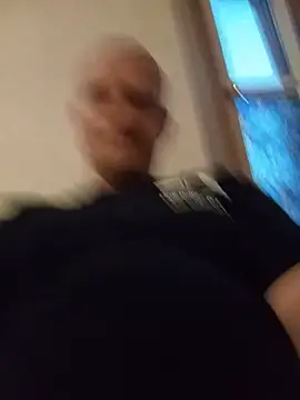 chrissythong online show from May 2026 09:16:01 PM