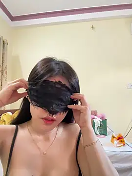 ZinzinLy online show from January 2026 04:50:02 AM