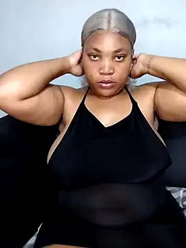 BeverlyQueen14 online show from January 2026 12:29:01 PM