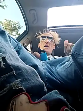 MRTATTWO online show from April 2026 11:40:02 PM