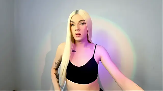 YourTrixie online show from April 2026 07:49:01 AM