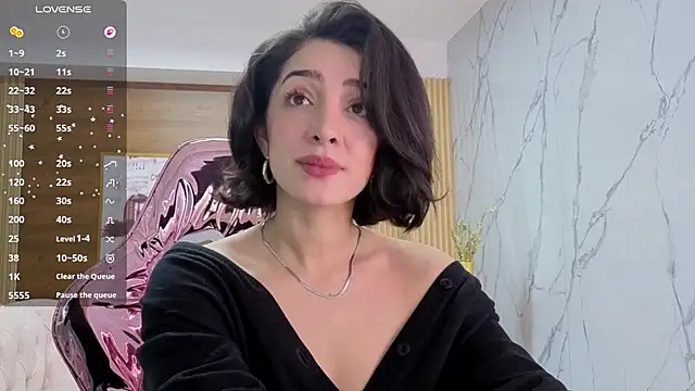 sara lopez s online show from April 2026 01:57:02 PM